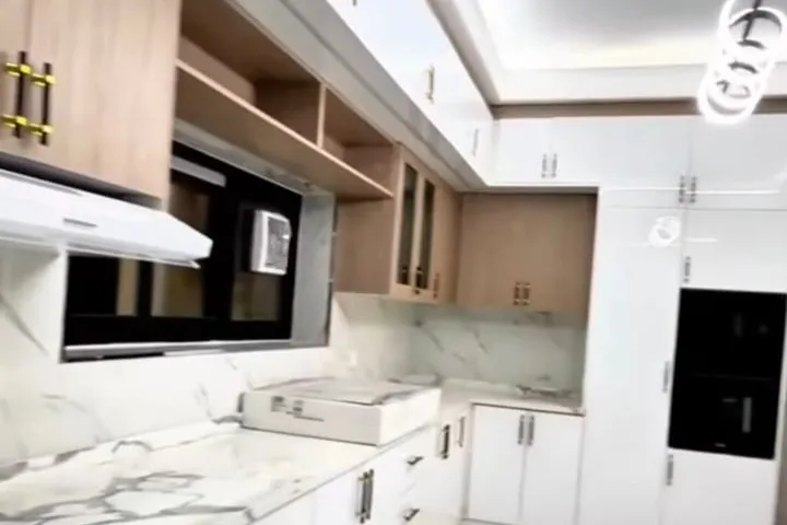 Classic Luxury 5 Bedroom Villa photo