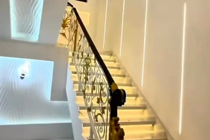 Classic Luxury 5 Bedroom Villa photo